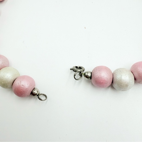 Vintage Beige Pearl Pink Wooden Graduated Round Disc Beads Necklace - Picture 7 of 8